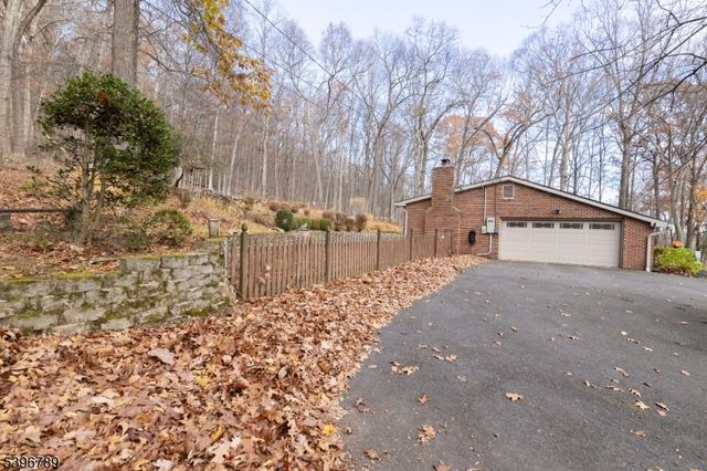 355 Rockport Rd, Mansfield Twp., NJ 07865