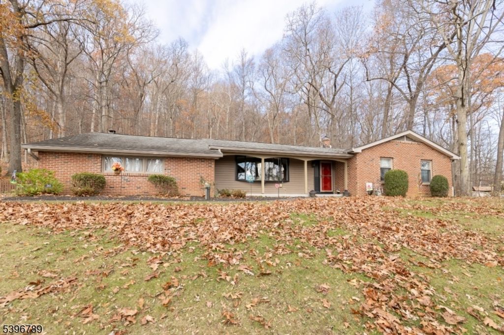 355 Rockport Rd, Mansfield Twp., NJ 07865