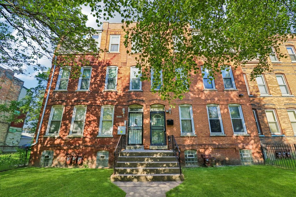 10540 S Maryland Avenue, Chicago, IL 60628 — exterior