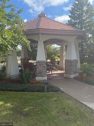 8341 Lyndale Avenue S 424, Bloomington, MN 55420