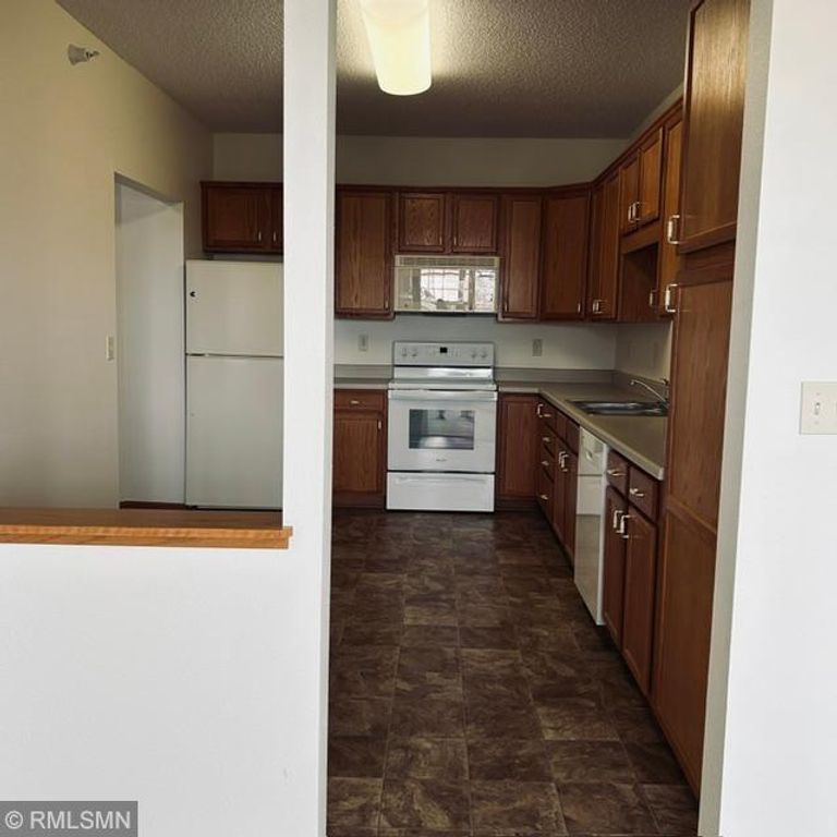 8341 Lyndale Avenue S 424, Bloomington, MN 55420 — photo 3