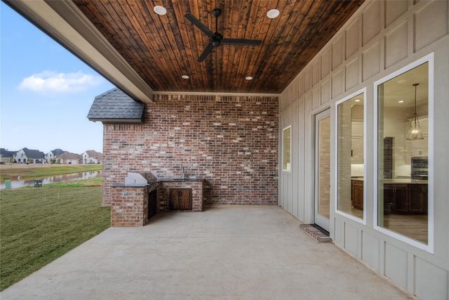 210 Tidewater Circle, Bossier City, LA 71111