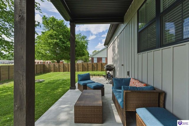 201 Plumpurdy Drive, Hodgenville, KY 42748