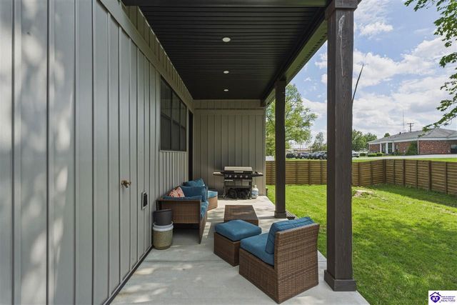 201 Plumpurdy Drive, Hodgenville, KY 42748