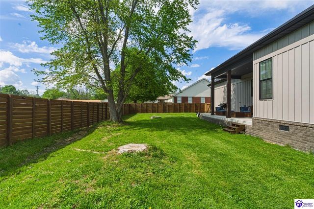 201 Plumpurdy Drive, Hodgenville, KY 42748