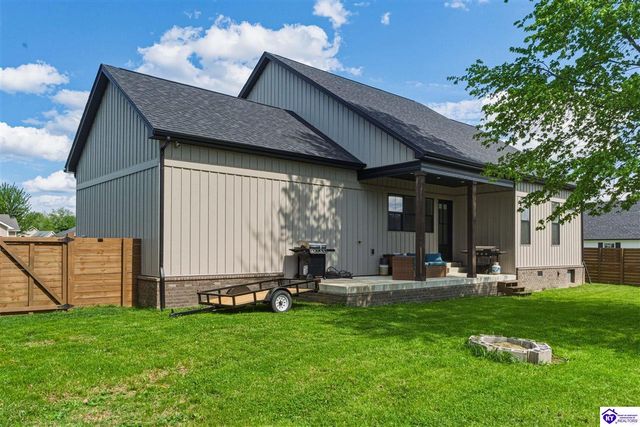 201 Plumpurdy Drive, Hodgenville, KY 42748