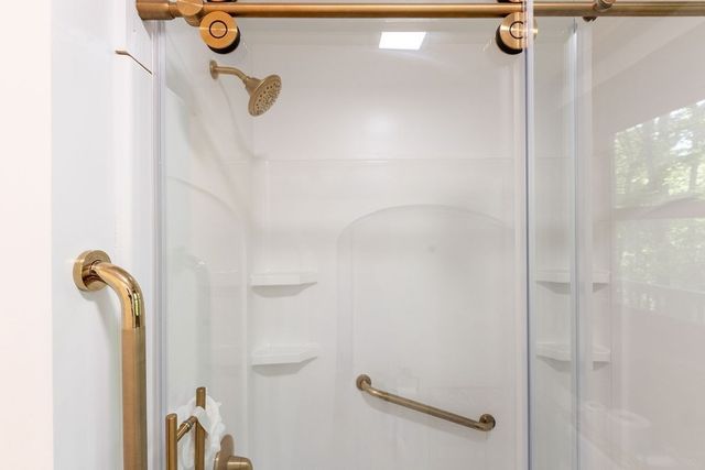 652 Northup Rd, Portland, TN 37148