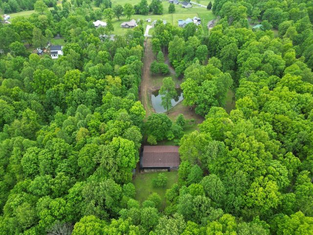 652 Northup Rd, Portland, TN 37148