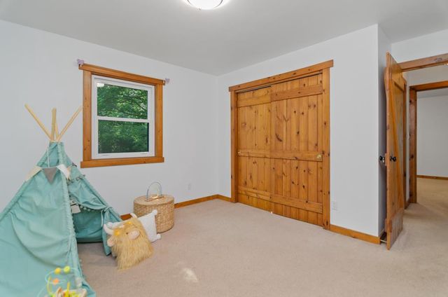 2594 WOOD LANE, Suamico, WI 54313