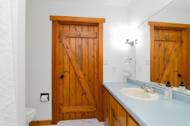 2594 WOOD LANE, Suamico, WI 54313