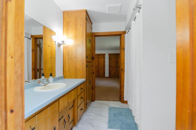2594 WOOD LANE, Suamico, WI 54313