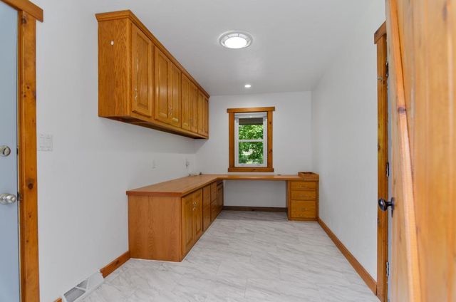 2594 WOOD LANE, Suamico, WI 54313