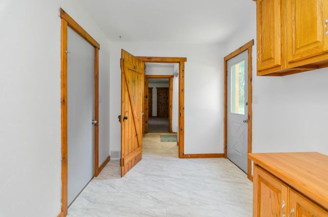 2594 WOOD LANE, Suamico, WI 54313