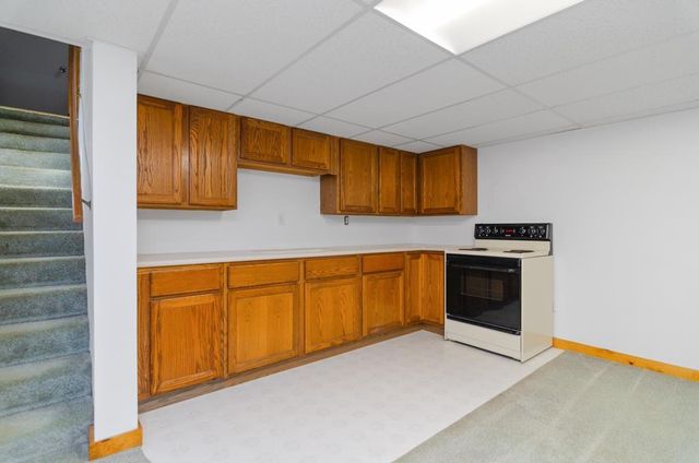 2594 WOOD LANE, Suamico, WI 54313