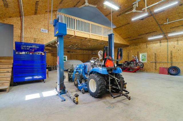 2594 WOOD LANE, Suamico, WI 54313