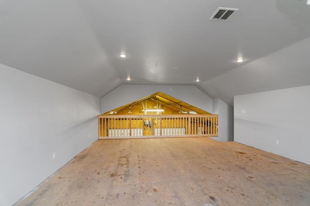 2594 WOOD LANE, Suamico, WI 54313