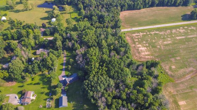 2594 WOOD LANE, Suamico, WI 54313