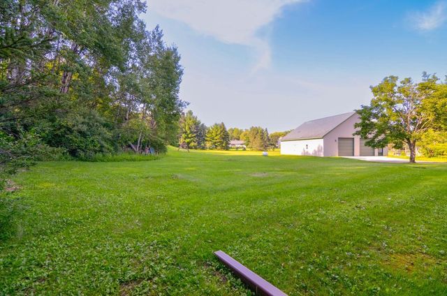 2594 WOOD LANE, Suamico, WI 54313