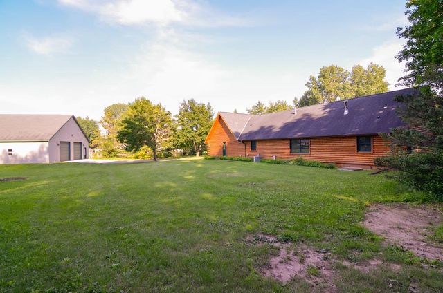 2594 WOOD LANE, Suamico, WI 54313