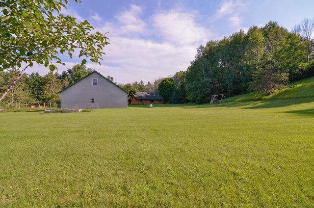 2594 WOOD LANE, Suamico, WI 54313