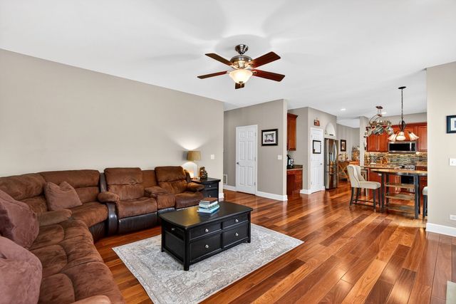 2107 Fairview Lane, Woodstock, IL 60098