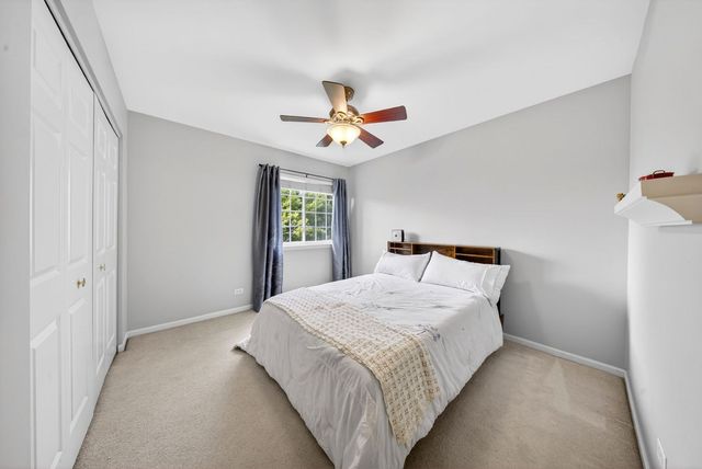 2107 Fairview Lane, Woodstock, IL 60098