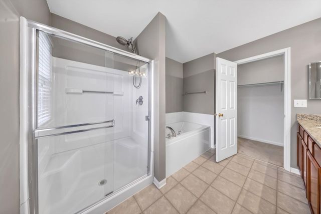2107 Fairview Lane, Woodstock, IL 60098