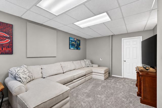 2107 Fairview Lane, Woodstock, IL 60098