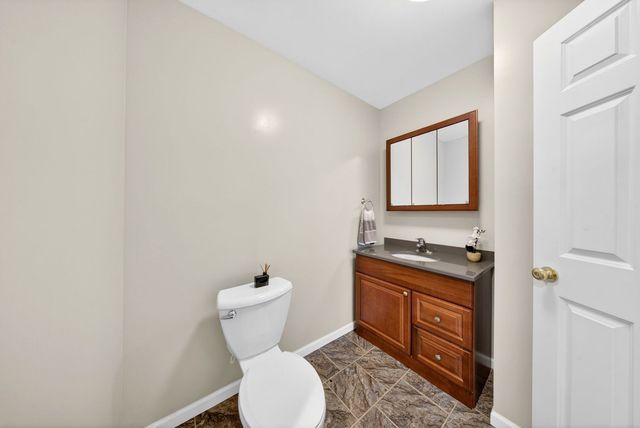 2107 Fairview Lane, Woodstock, IL 60098