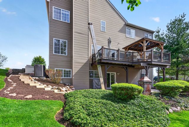 2107 Fairview Lane, Woodstock, IL 60098