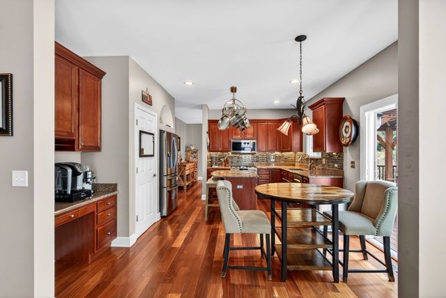 2107 Fairview Lane, Woodstock, IL 60098