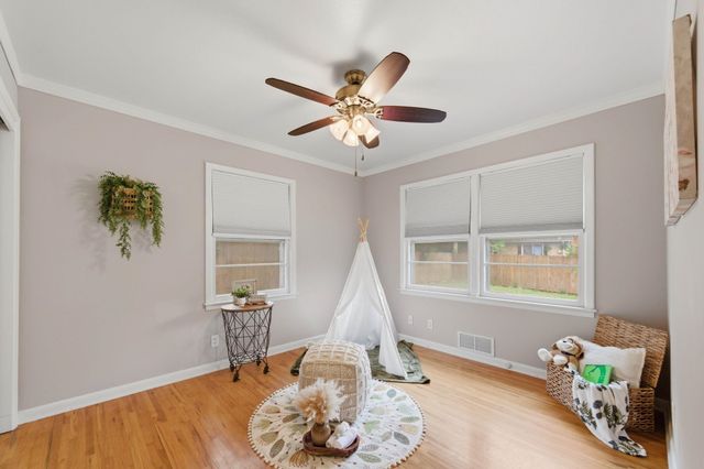 1021 S Wicker St, Wichita, KS 67207
