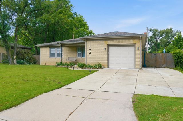 1021 S Wicker St, Wichita, KS 67207
