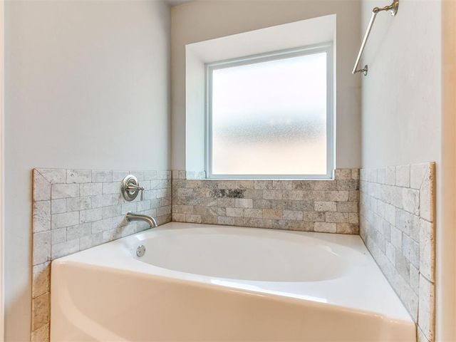 516 Talon Drive, Norman, OK 73072