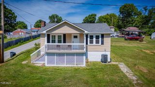 108 Independence Avenue, Mount Carmel, TN 37645