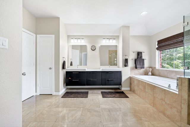 4502 Amanda Court, Rowlett, TX 75088