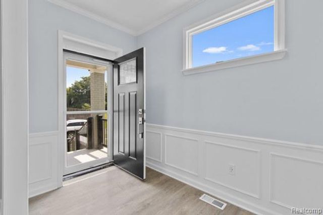 1539 Garland, Detroit, MI 48214