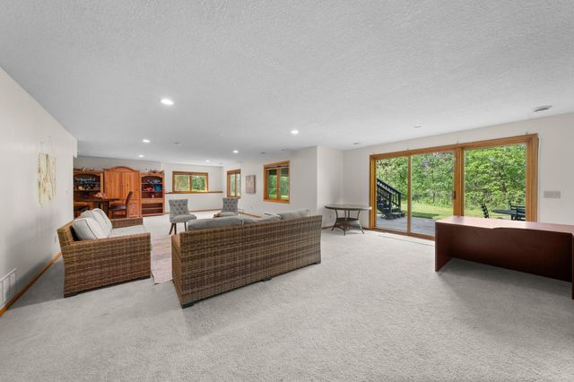 11792 272nd Avenue NW, Zimmerman, MN 55398