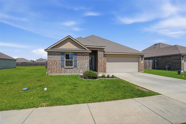 816 Coulee Bend Boulevard, Moss Bluff, LA 70611