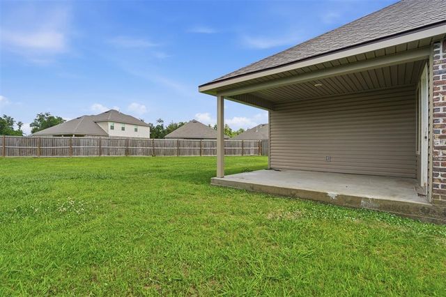 816 Coulee Bend Boulevard, Moss Bluff, LA 70611