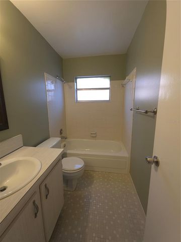 7604 N SANIBEL CIRCLE, Temple Terrace, FL 33637