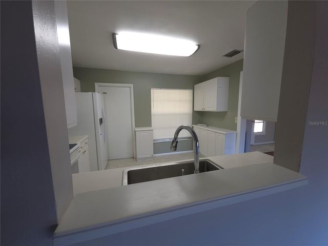 7604 N SANIBEL CIRCLE, Temple Terrace, FL 33637