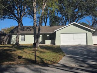 7604 N SANIBEL CIRCLE, Temple Terrace, FL 33637
