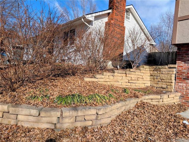 8113 N Serene Avenue, Kansas City, MO 64152