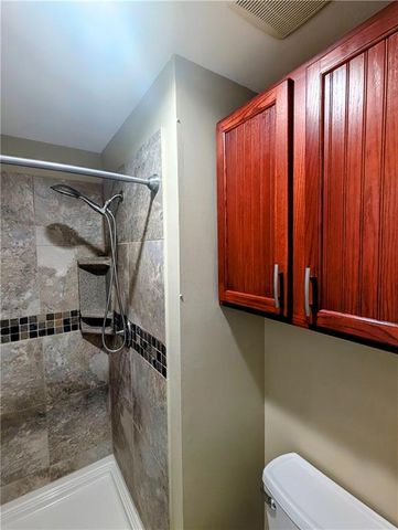 8113 N Serene Avenue, Kansas City, MO 64152