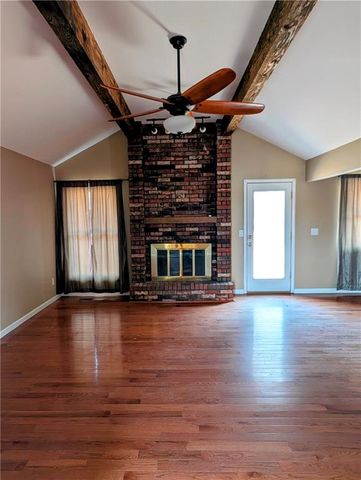 8113 N Serene Avenue, Kansas City, MO 64152