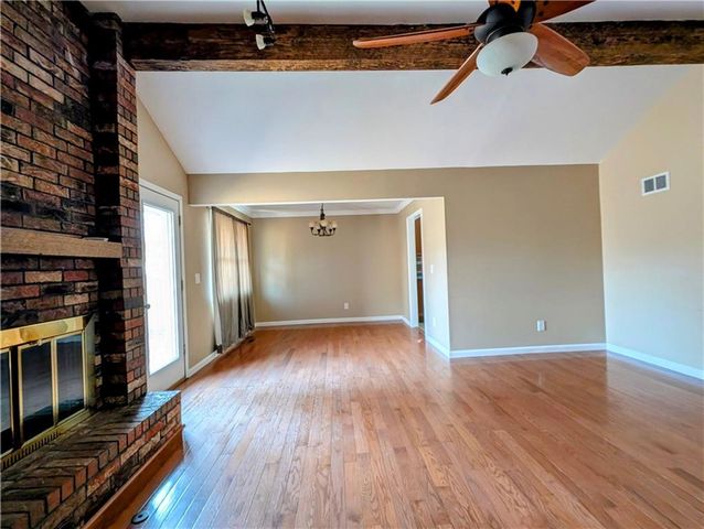 8113 N Serene Avenue, Kansas City, MO 64152