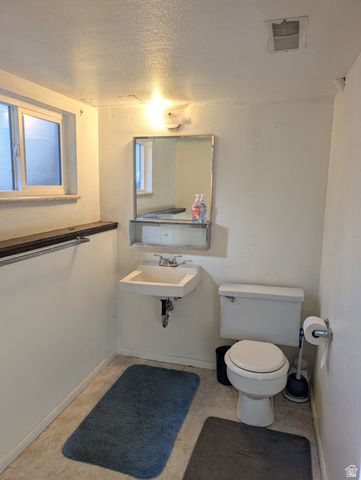 2953 N 975 E, North Ogden, UT 84414