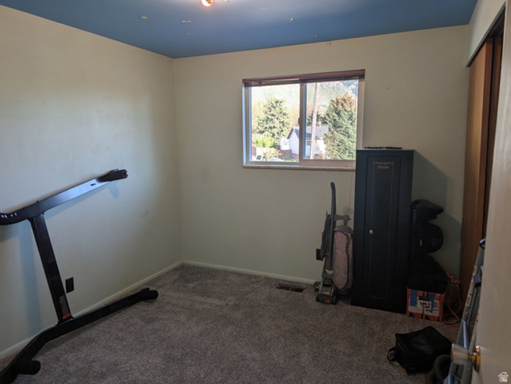 Image 12 of property listing at 2953 N 975 E, North Ogden, UT 84414