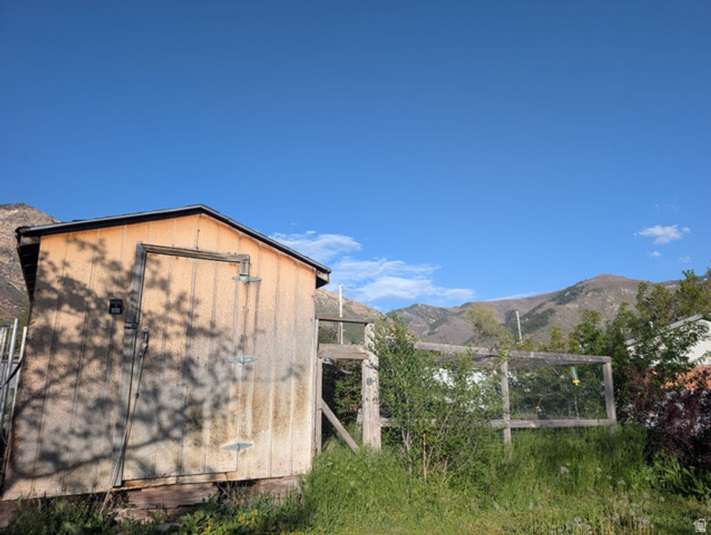 Image 24 of property listing at 2953 N 975 E, North Ogden, UT 84414
